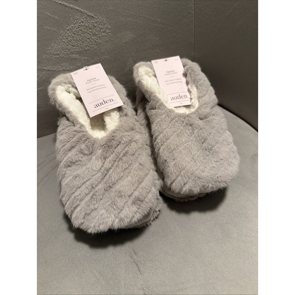 Auden Cozy Faux Fur Slippers Socks With Gripper Bottoms Size  S/M Gray 2 Pack